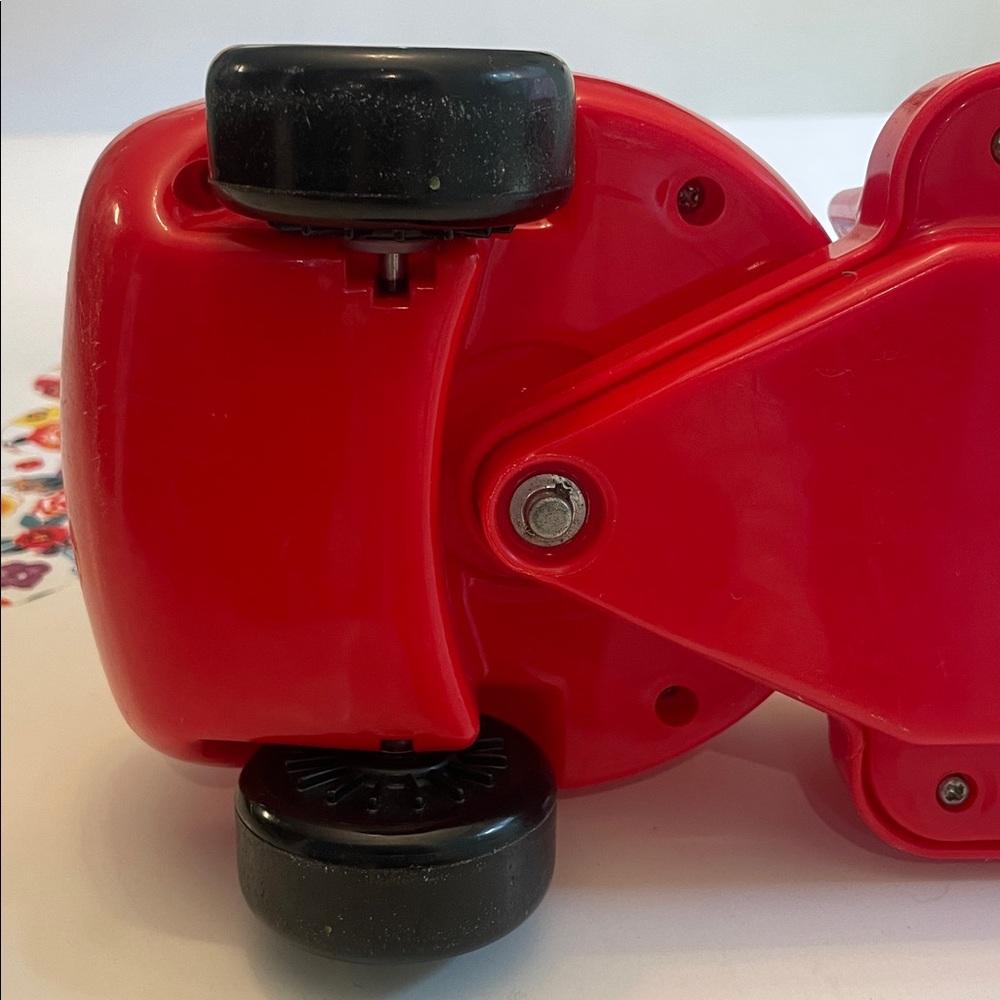 Little Tikes Toddle Tot Firetruck & 3 Toddle Tots - Picture 10 of 12